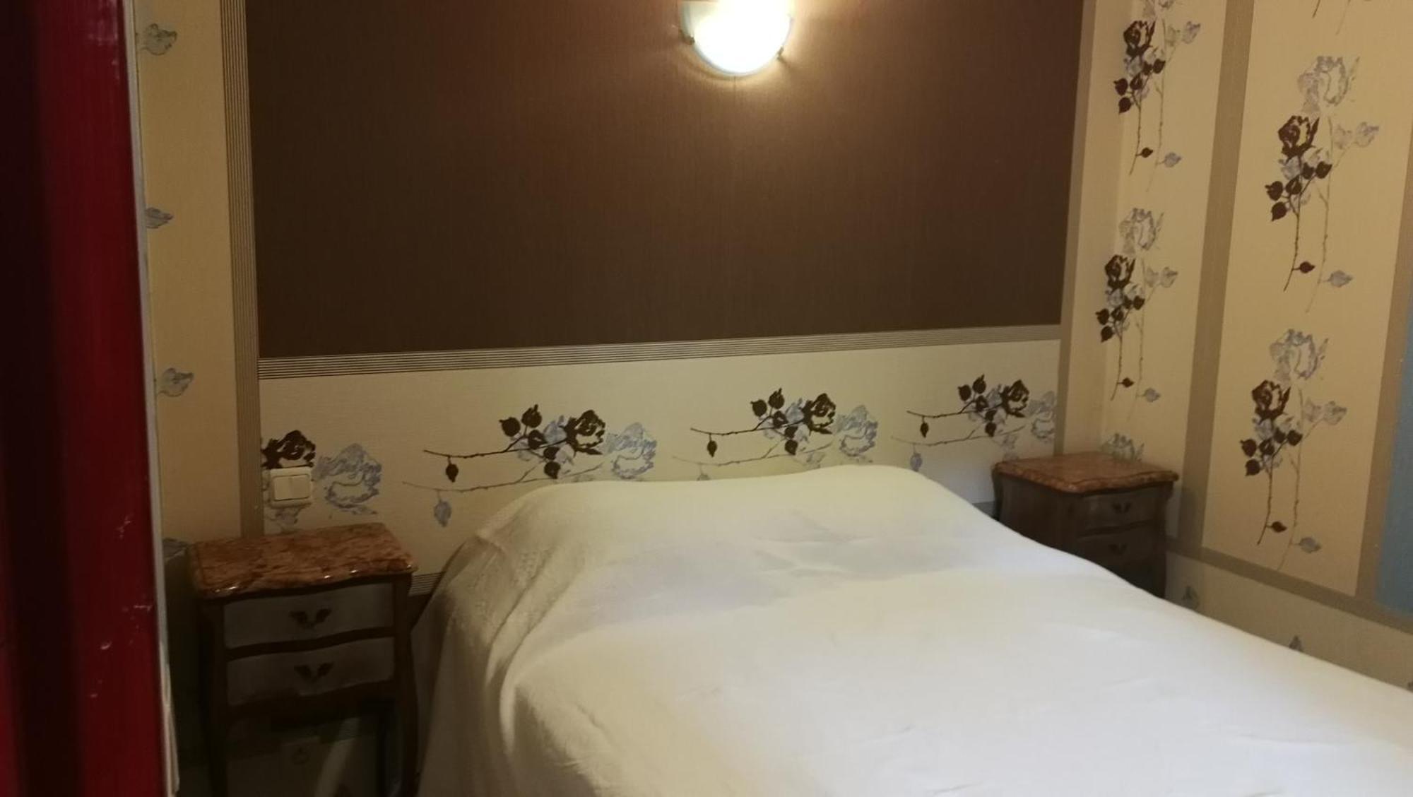 Hotel La Cirerole à Casteil Extérieur photo